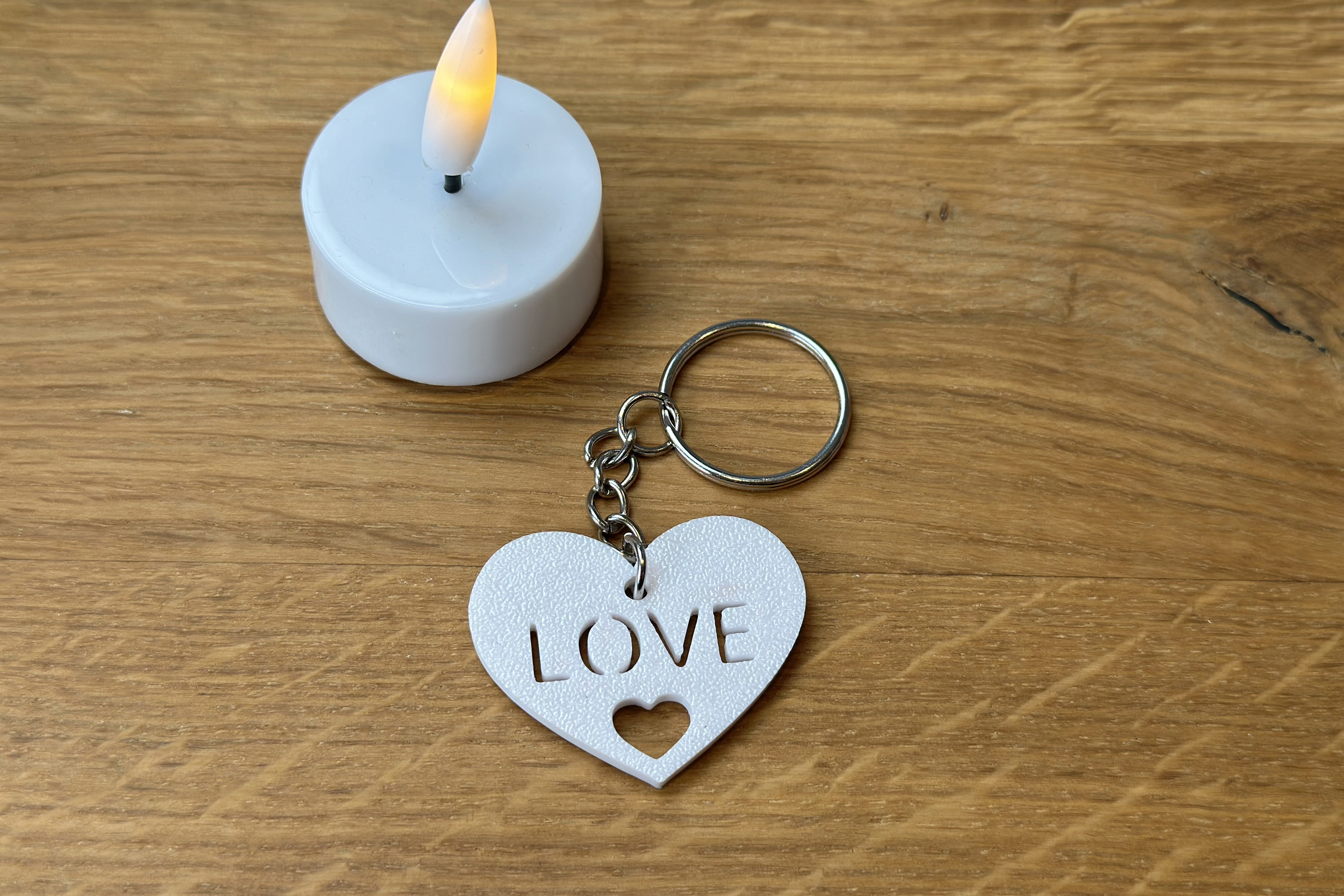 Sweet heart pendant in red or white for yourself or as a gift for a loved one