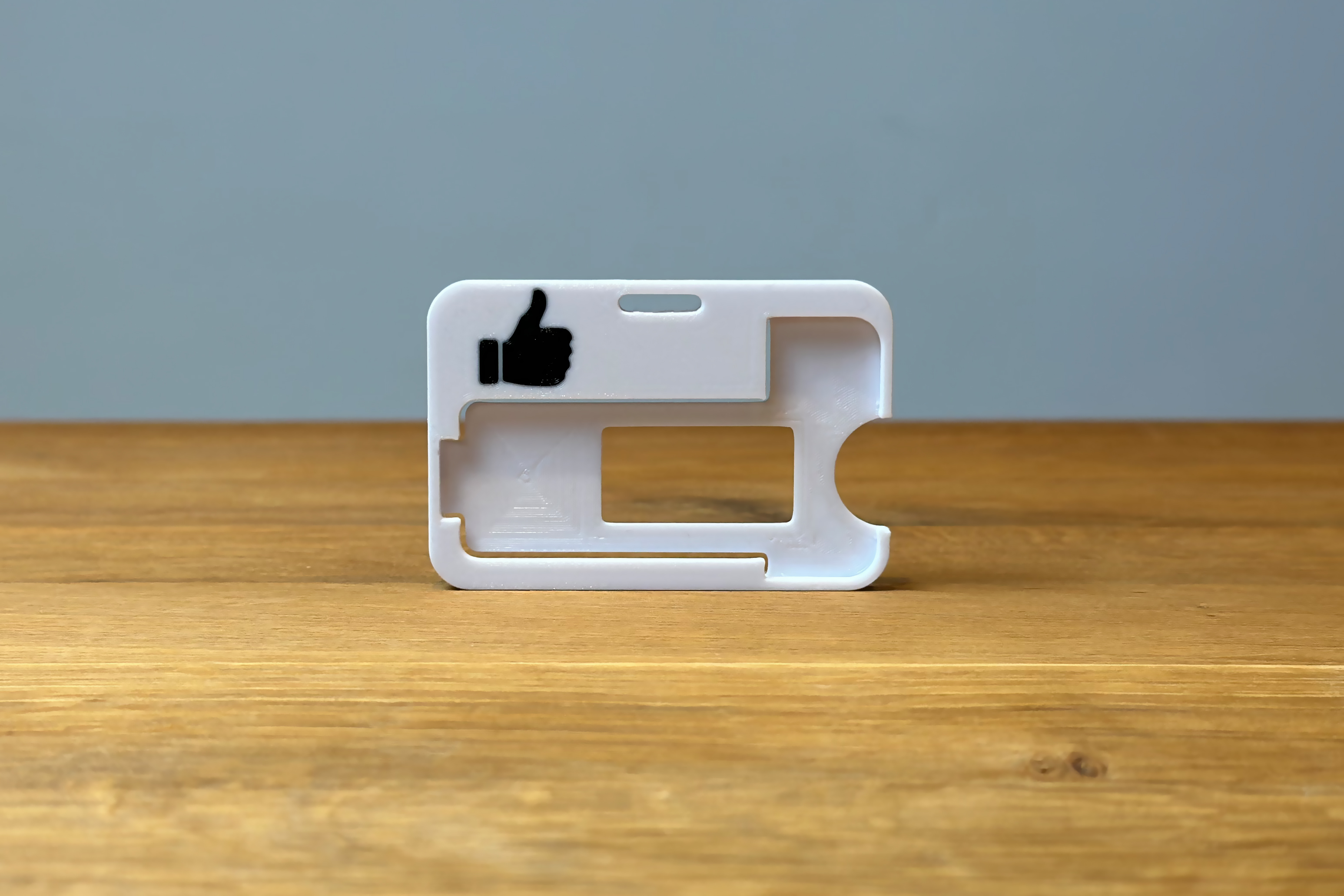  Thumb up carrier frame